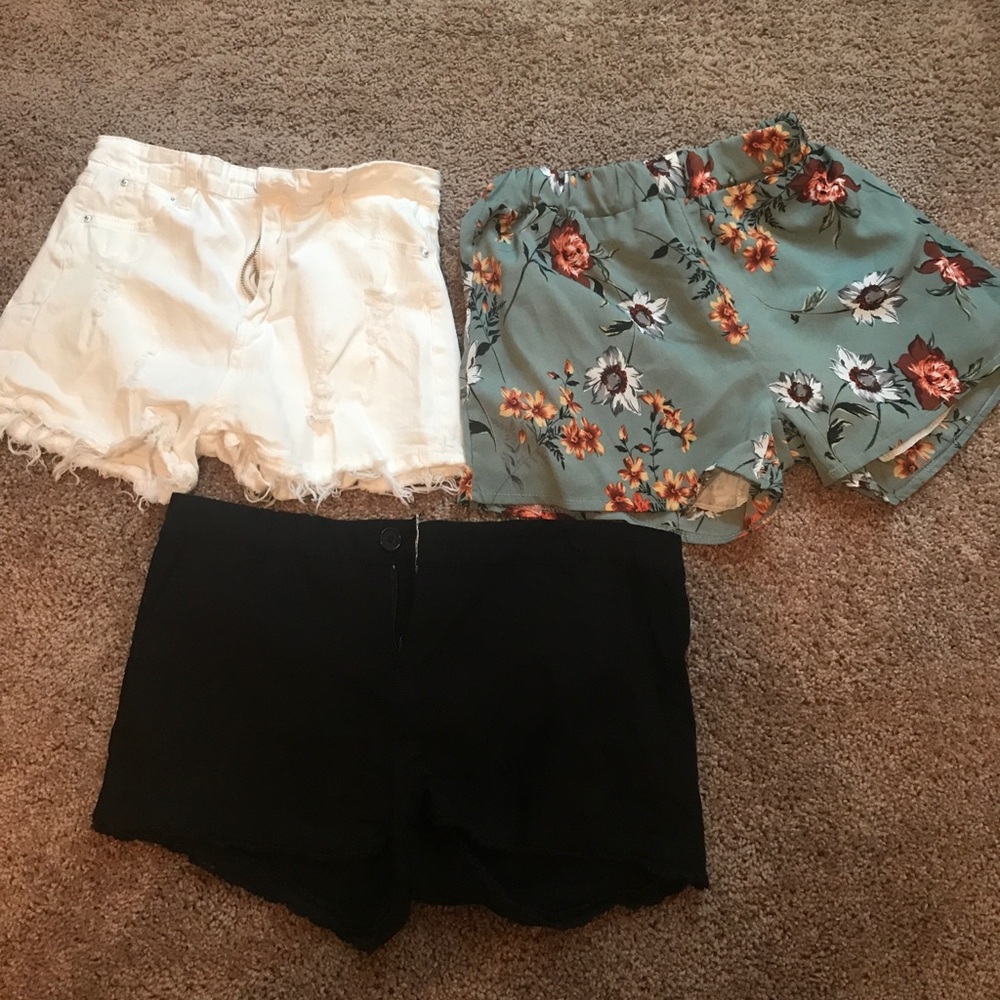 Clothes for sale!!! Tap to see more